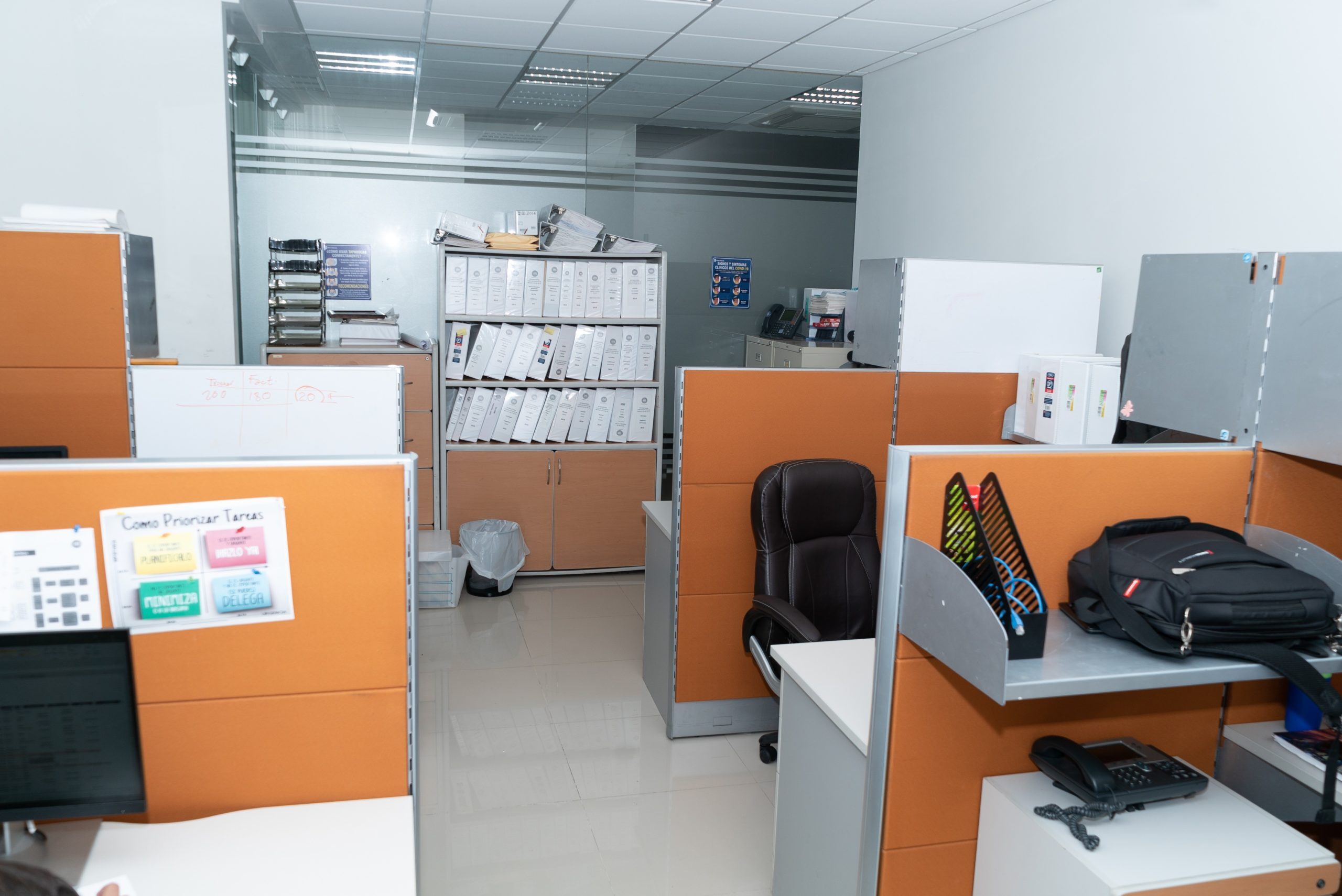 OFICINAS 23
